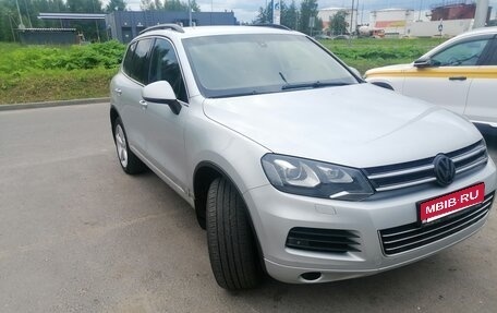 Volkswagen Touareg III, 2011 год, 2 500 000 рублей, 1 фотография