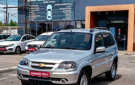 Chevrolet Niva I рестайлинг, 2018 год, 676 028 рублей, 1 фотография