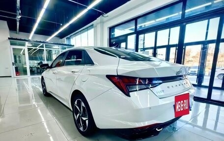 Hyundai Elantra, 2022 год, 1 500 000 рублей, 4 фотография