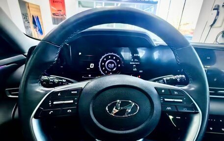 Hyundai Elantra, 2022 год, 1 500 000 рублей, 22 фотография
