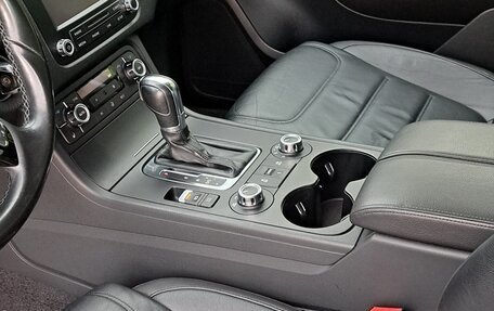 Volkswagen Touareg III, 2012 год, 2 350 000 рублей, 9 фотография