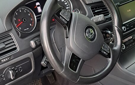 Volkswagen Touareg III, 2012 год, 2 350 000 рублей, 10 фотография