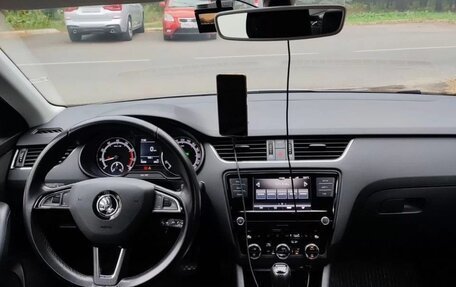 Skoda Octavia, 2020 год, 1 600 000 рублей, 11 фотография
