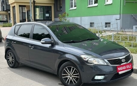 KIA cee'd I рестайлинг, 2010 год, 650 000 рублей, 4 фотография