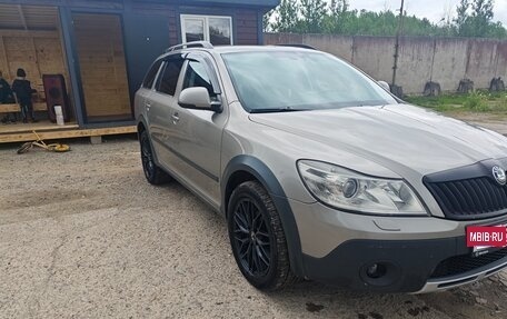 Skoda Octavia, 2011 год, 1 350 000 рублей, 2 фотография