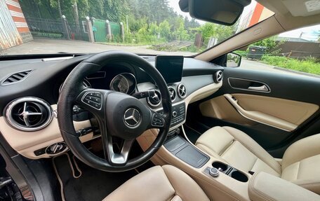 Mercedes-Benz GLA, 2016 год, 1 950 000 рублей, 6 фотография