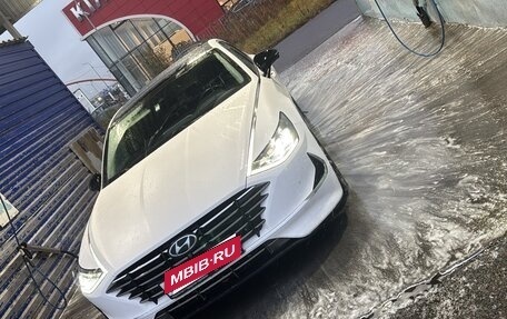 Hyundai Sonata VIII, 2021 год, 2 350 000 рублей, 3 фотография