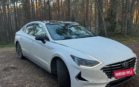 Hyundai Sonata VIII, 2021 год, 2 350 000 рублей, 2 фотография