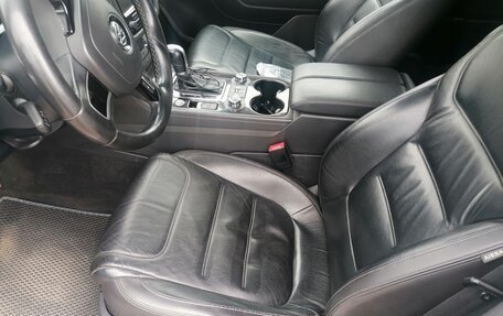 Volkswagen Touareg III, 2011 год, 2 500 000 рублей, 7 фотография