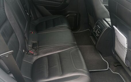 Volkswagen Touareg III, 2011 год, 2 500 000 рублей, 6 фотография