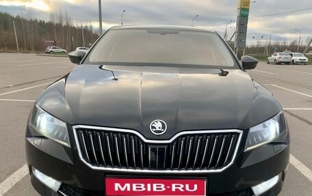 Skoda Superb III рестайлинг, 2017 год, 1 850 000 рублей, 1 фотография