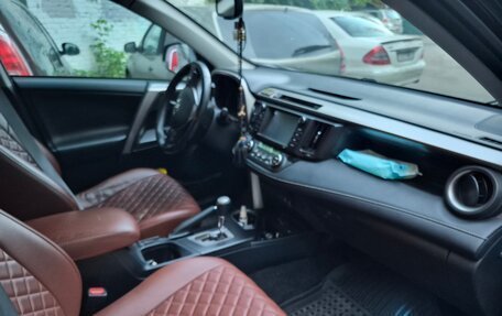 Toyota RAV4, 2018 год, 2 390 000 рублей, 1 фотография