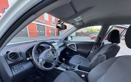 Toyota RAV4, 2011 год, 1 600 000 рублей, 6 фотография