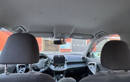 Toyota RAV4, 2011 год, 1 600 000 рублей, 10 фотография