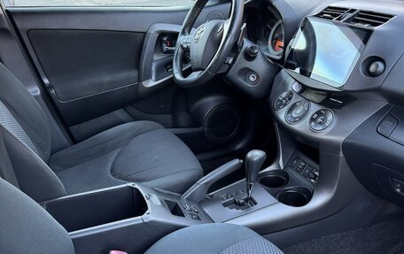 Toyota RAV4, 2011 год, 1 600 000 рублей, 11 фотография