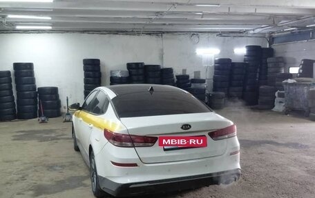 KIA Optima IV, 2018 год, 880 000 рублей, 5 фотография