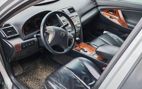 Toyota Camry, 2008 год, 1 300 000 рублей, 4 фотография