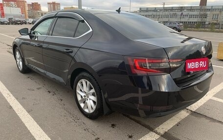 Skoda Superb III рестайлинг, 2017 год, 1 850 000 рублей, 5 фотография