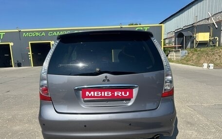 Mitsubishi Grandis, 2008 год, 800 000 рублей, 6 фотография