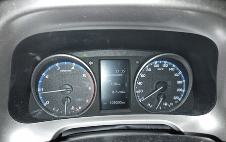 Toyota RAV4, 2018 год, 2 390 000 рублей, 2 фотография