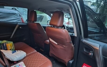 Toyota RAV4, 2018 год, 2 390 000 рублей, 3 фотография