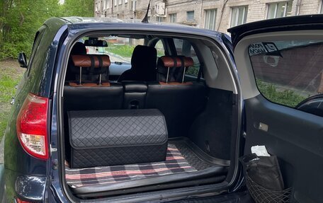 Toyota RAV4, 2005 год, 1 500 000 рублей, 10 фотография