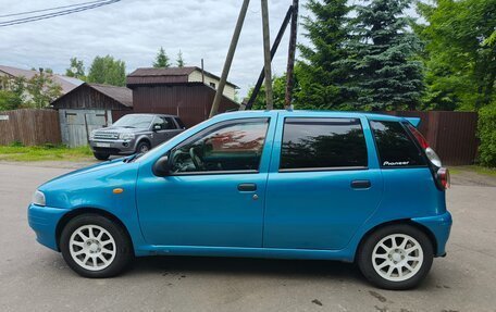 Fiat Punto III Punto Evo рестайлинг, 1998 год, 240 000 рублей, 4 фотография