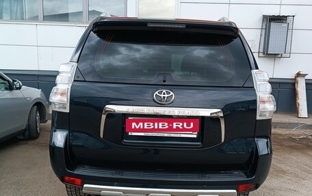 Toyota Land Cruiser Prado 150 рестайлинг 2, 2011 год, 3 500 000 рублей, 6 фотография