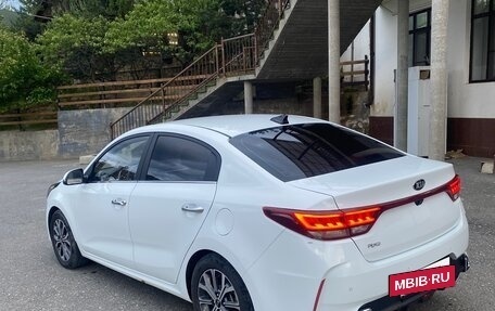 KIA Rio IV, 2021 год, 1 530 000 рублей, 3 фотография