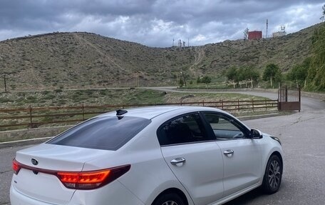 KIA Rio IV, 2021 год, 1 530 000 рублей, 6 фотография