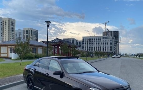 Mercedes-Benz E-Класс, 2010 год, 1 600 000 рублей, 1 фотография