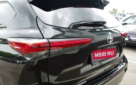 Toyota Highlander, 2026 год, 5 890 000 рублей, 31 фотография
