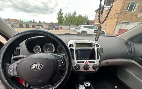 KIA cee'd I рестайлинг, 2008 год, 500 000 рублей, 6 фотография