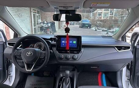 Toyota Corolla, 2022 год, 1 860 000 рублей, 10 фотография