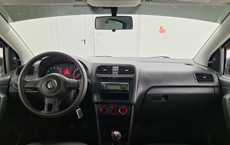 Volkswagen Polo VI (EU Market), 2013 год, 870 000 рублей, 17 фотография