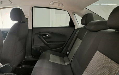 Volkswagen Polo VI (EU Market), 2013 год, 870 000 рублей, 15 фотография
