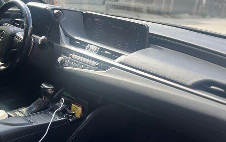 Lexus ES VII, 2020 год, 4 150 000 рублей, 11 фотография