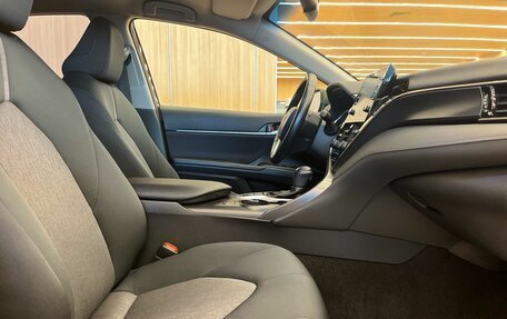 Toyota Camry, 2021 год, 3 099 000 рублей, 16 фотография