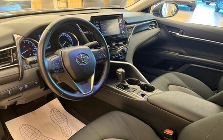 Toyota Camry, 2021 год, 3 099 000 рублей, 26 фотография