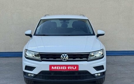 Volkswagen Tiguan II, 2017 год, 2 150 000 рублей, 2 фотография
