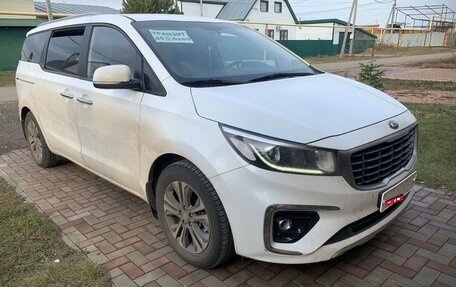 KIA Carnival III, 2019 год, 2 800 000 рублей, 3 фотография