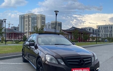 Mercedes-Benz E-Класс, 2010 год, 1 600 000 рублей, 2 фотография