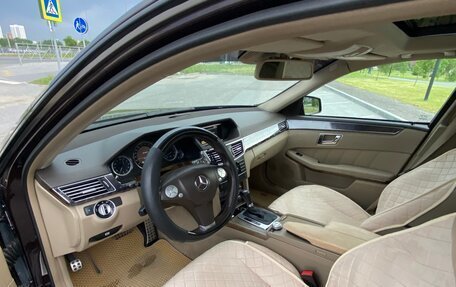 Mercedes-Benz E-Класс, 2010 год, 1 600 000 рублей, 13 фотография