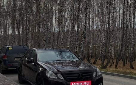 Mercedes-Benz E-Класс, 2010 год, 1 600 000 рублей, 21 фотография