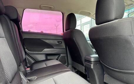 Mitsubishi Outlander III рестайлинг 3, 2017 год, 1 947 000 рублей, 4 фотография