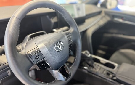 Toyota Camry, 2026 год, 4 850 000 рублей, 13 фотография