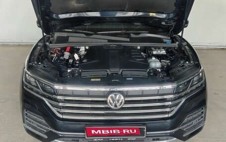 Volkswagen Touareg III, 2020 год, 5 450 000 рублей, 21 фотография