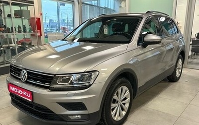 Volkswagen Tiguan II, 2019 год, 2 149 000 рублей, 1 фотография