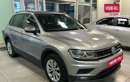 Volkswagen Tiguan II, 2019 год, 2 149 000 рублей, 2 фотография