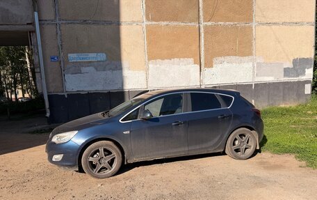 Opel Astra J, 2011 год, 520 000 рублей, 5 фотография